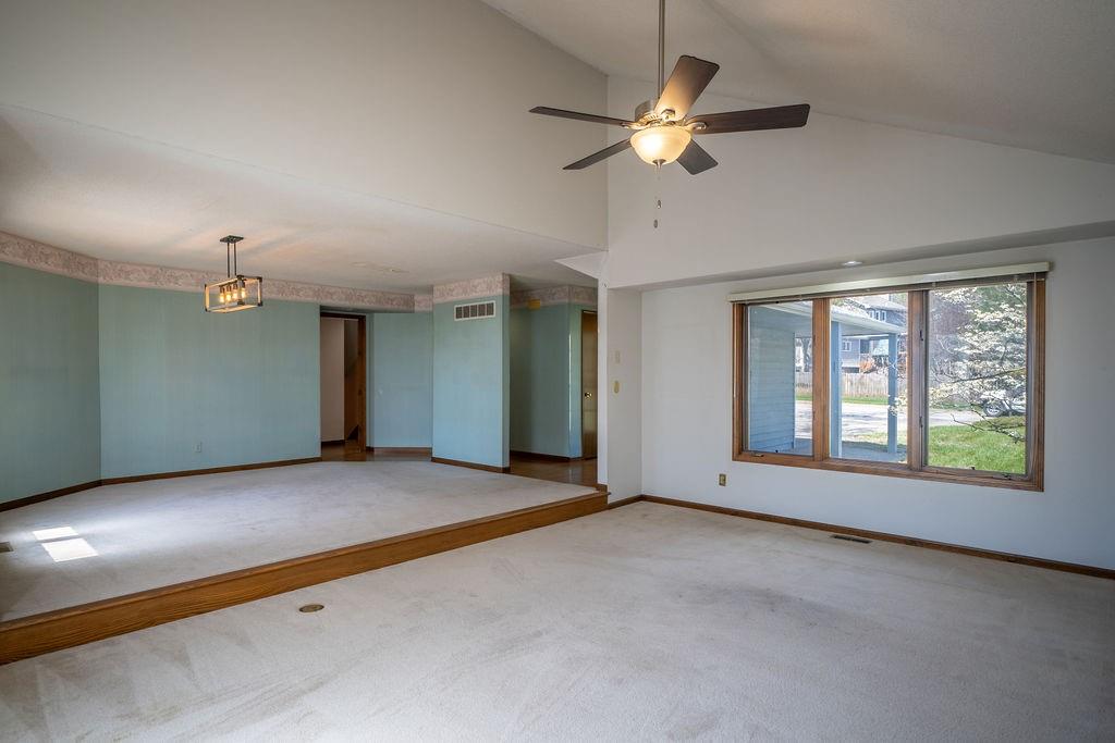 4141 Wimbledon Circle Lawrence, KS 66047 - Photo 11 of 65