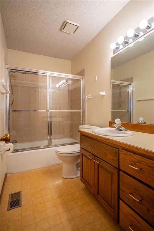 4141 Wimbledon Circle Lawrence, KS 66047 - Photo 38 of 65