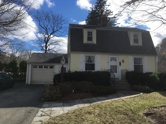 $395,000 | 62 School Street, Auburn, MA 01501