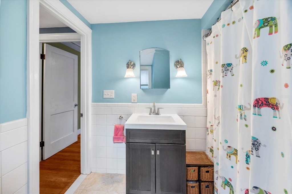 62 School Street Auburn, MA 01501 - Photo 30 of 41