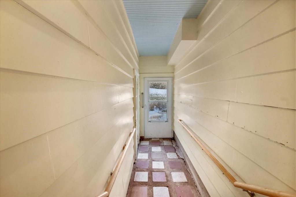 62 School Street Auburn, MA 01501 - Photo 34 of 41