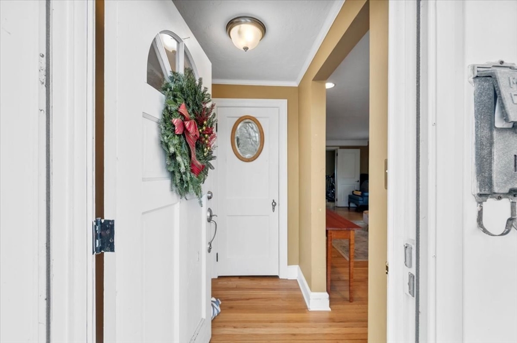 62 School Street Auburn, MA 01501 - Photo 6 of 41