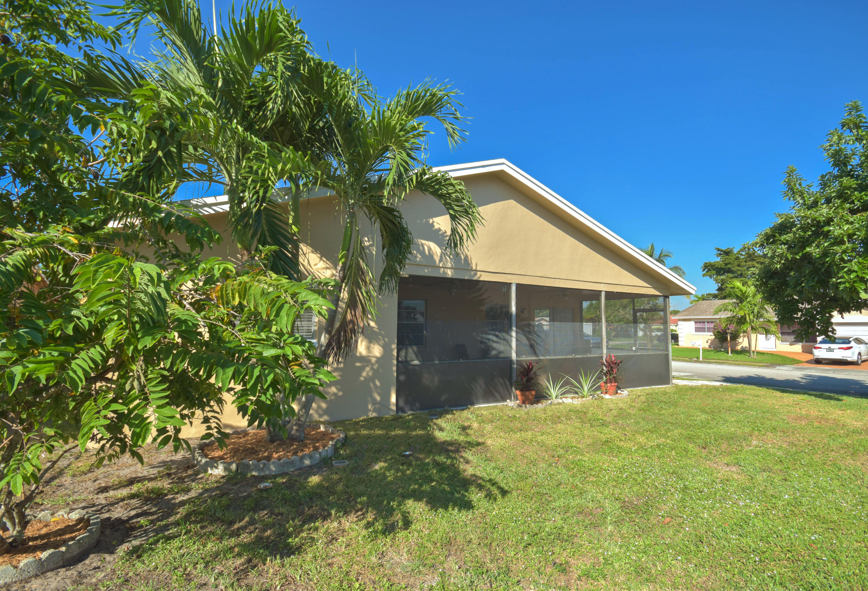 22706 Southwest 65th Terrace Boca Raton, FL 33428 - Photo 21 of 22 21-Back Exterior