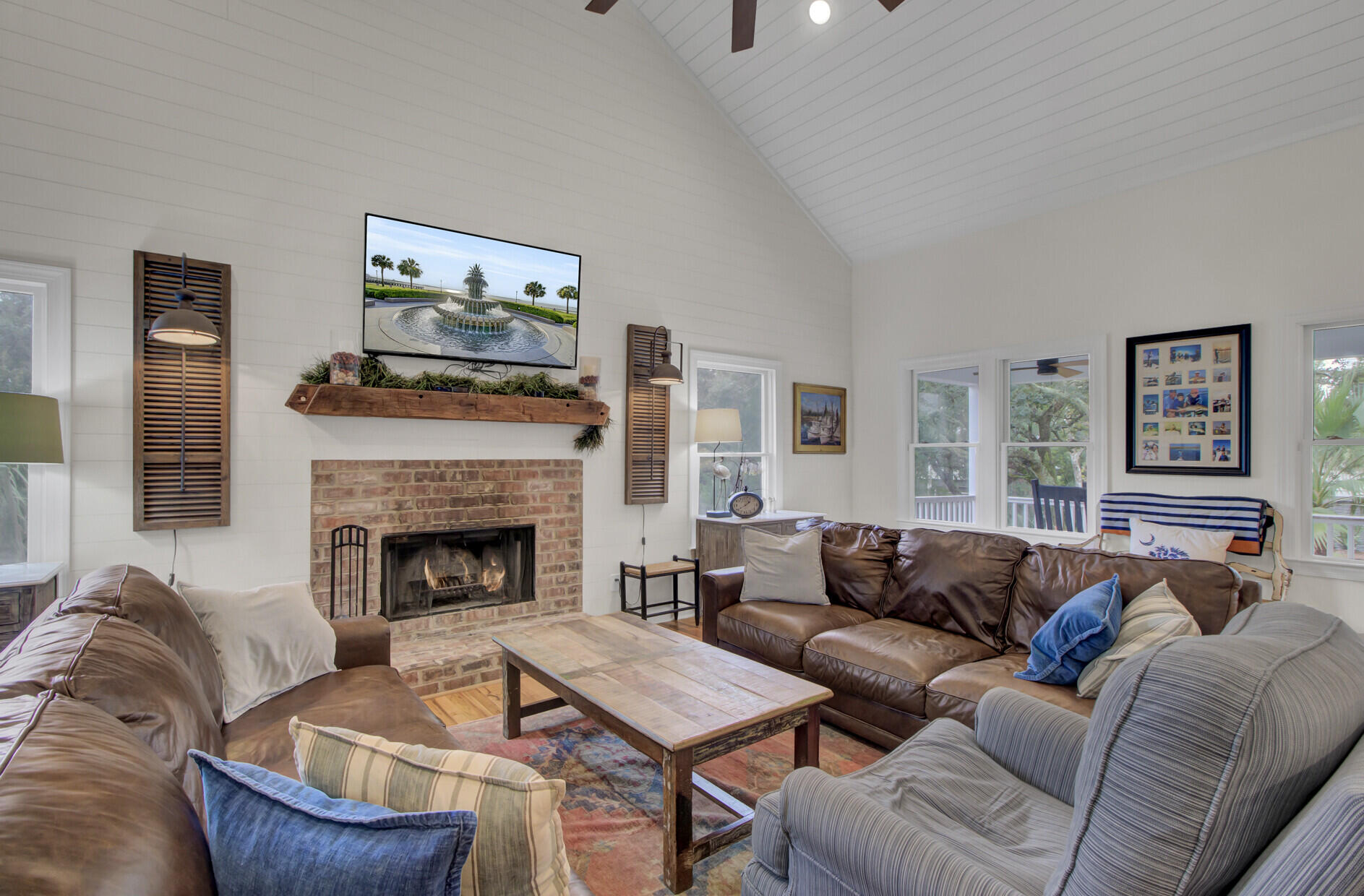 1568 Home Farm Road Mount Pleasant, SC 29464 - Photo 3 of 16 05_5_mls