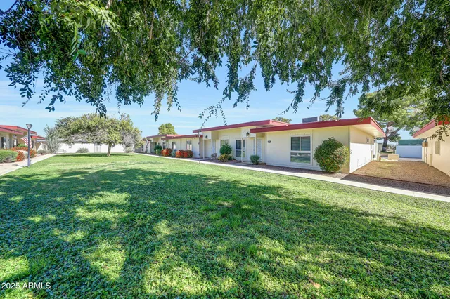 $224,900 | 10020 West Royal Oak Road, Unit E, Sun City, AZ 85351