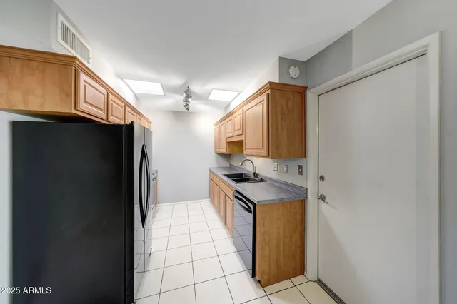 $224,900 | 10020 West Royal Oak Road, Unit E, Sun City, AZ 85351