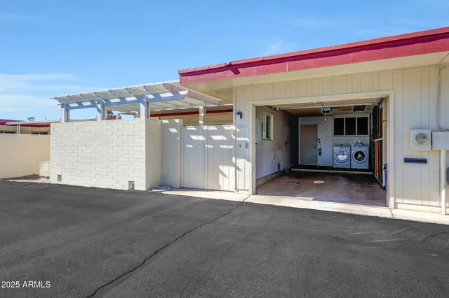 $224,900 | 10020 West Royal Oak Road, Unit E, Sun City, AZ 85351