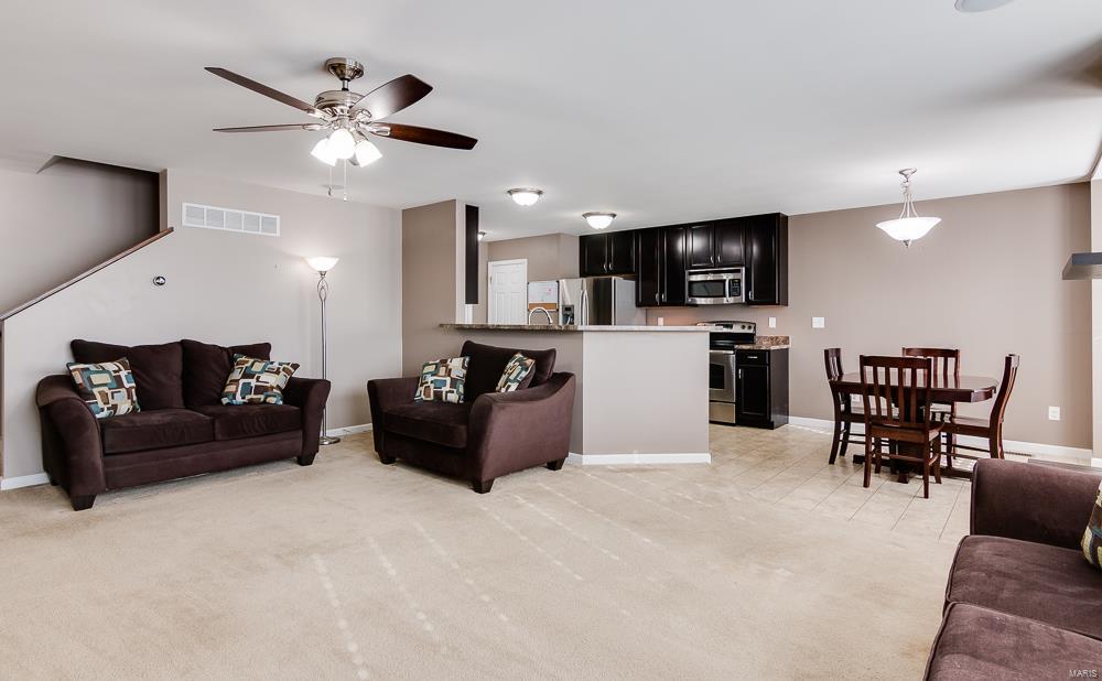 424 Spring Trace O'Fallon, MO 63368 - Photo 7 of 29