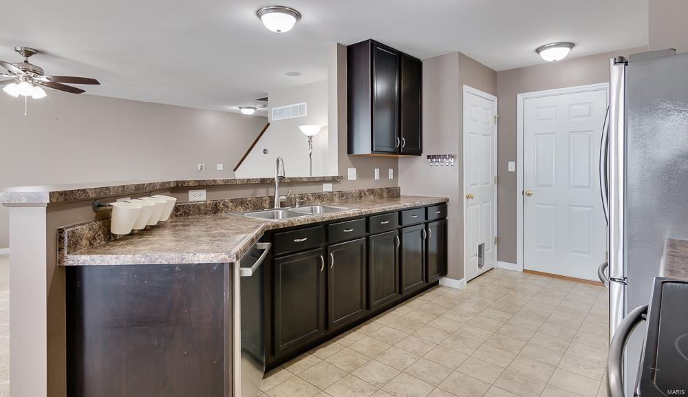 424 Spring Trace O'Fallon, MO 63368 - Photo 10 of 29