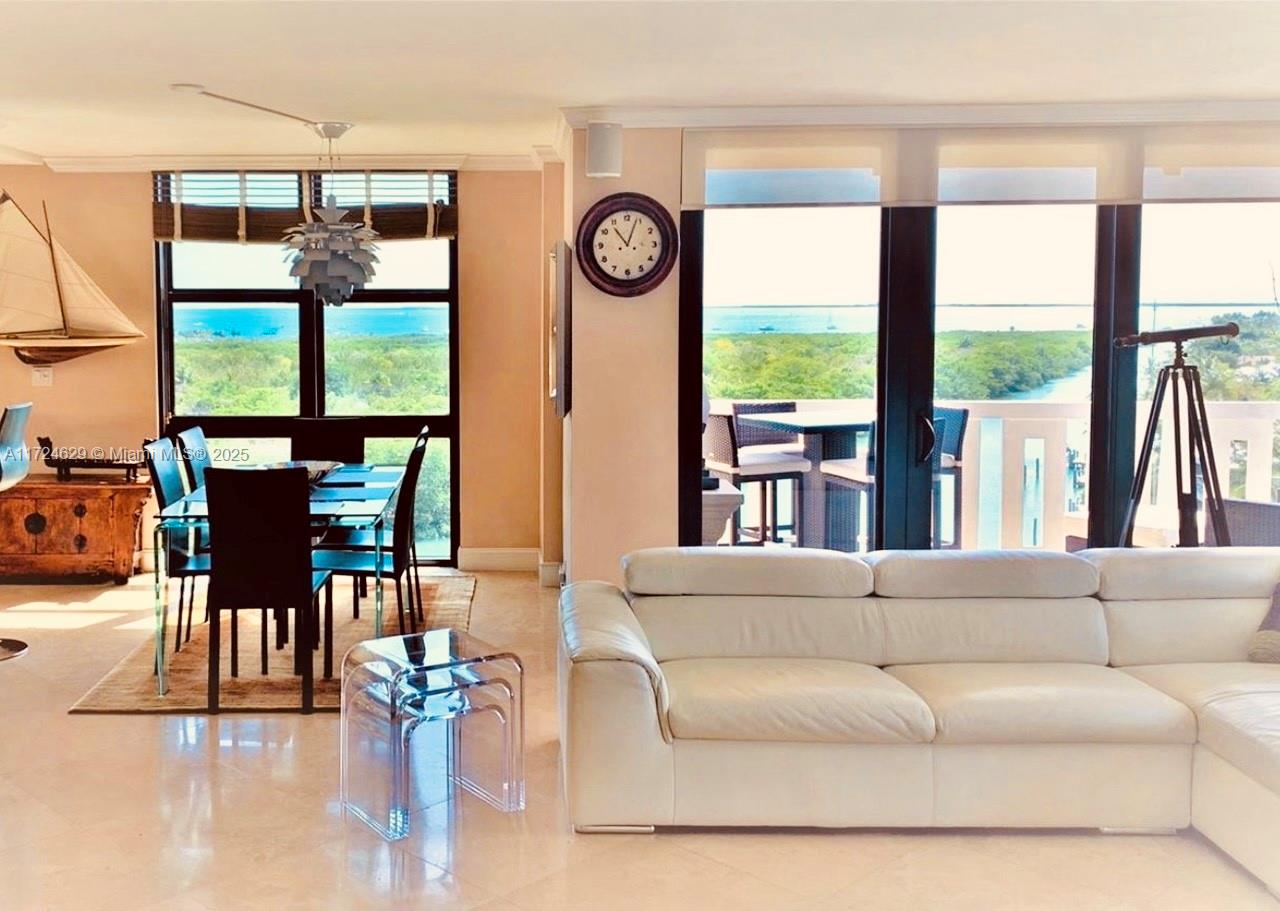 1121 Crandon Boulevard, Unit E808 Key Biscayne, FL 33149 - Photo 12 of 36