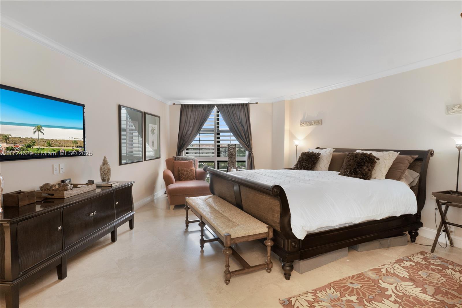 1121 Crandon Boulevard, Unit E808 Key Biscayne, FL 33149 - Photo 16 of 36