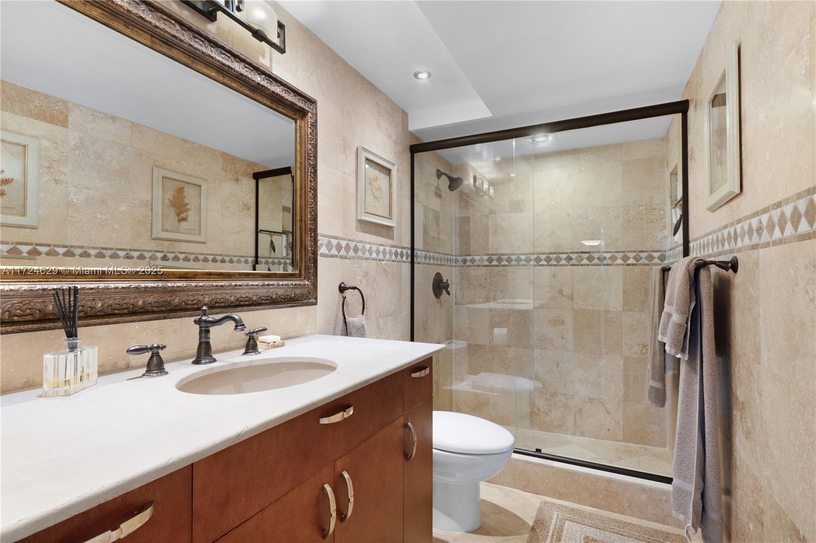 1121 Crandon Boulevard, Unit E808 Key Biscayne, FL 33149 - Photo 20 of 36