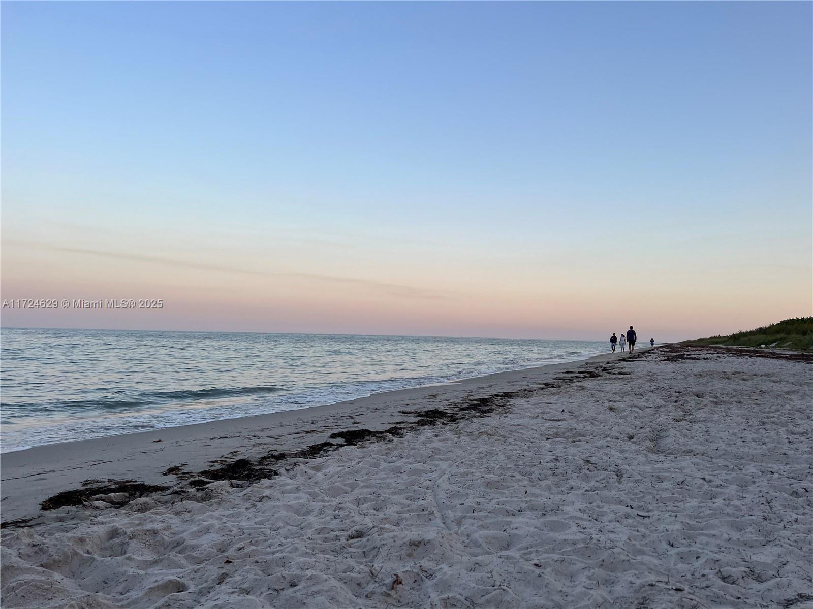 1121 Crandon Boulevard, Unit E808 Key Biscayne, FL 33149 - Photo 25 of 36 Beach