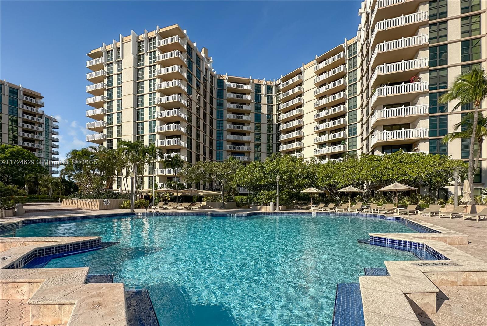 1121 Crandon Boulevard, Unit E808 Key Biscayne, FL 33149 - Photo 28 of 36