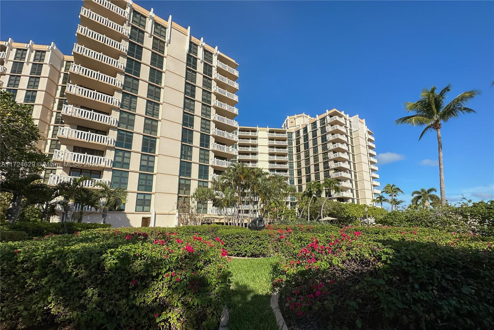 1121 Crandon Boulevard, Unit E808 Key Biscayne, FL 33149 - Photo 30 of 36