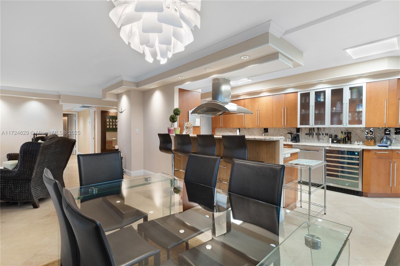 1121 Crandon Boulevard, Unit E808 Key Biscayne, FL 33149 - Photo 7 of 36