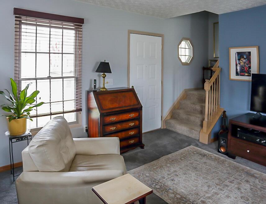349 Holly Grove Road Lewis Center, OH 43035 - Photo 9 of 25 Gallery Image 9