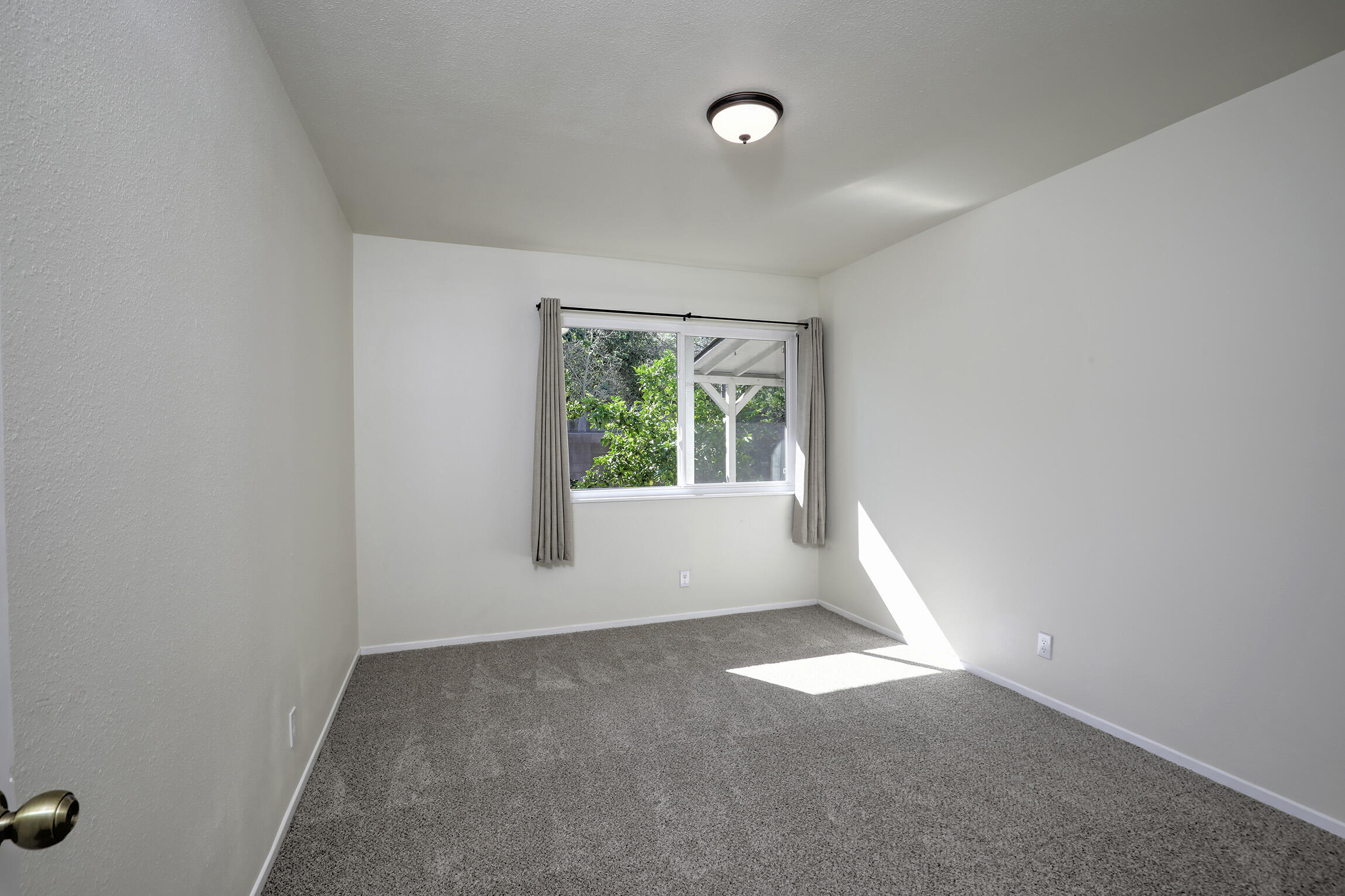 4873 Rhoads Avenue Goleta, CA 93111 - Photo 12 of 27 Bedroom 2