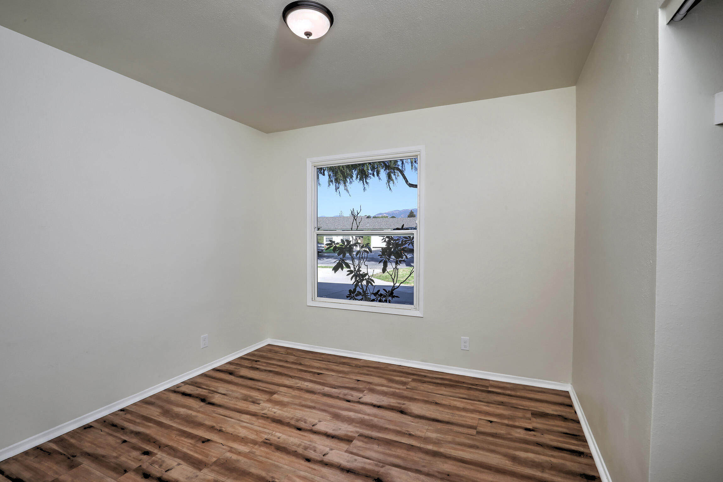 4873 Rhoads Avenue Goleta, CA 93111 - Photo 13 of 27 Bedroom 3