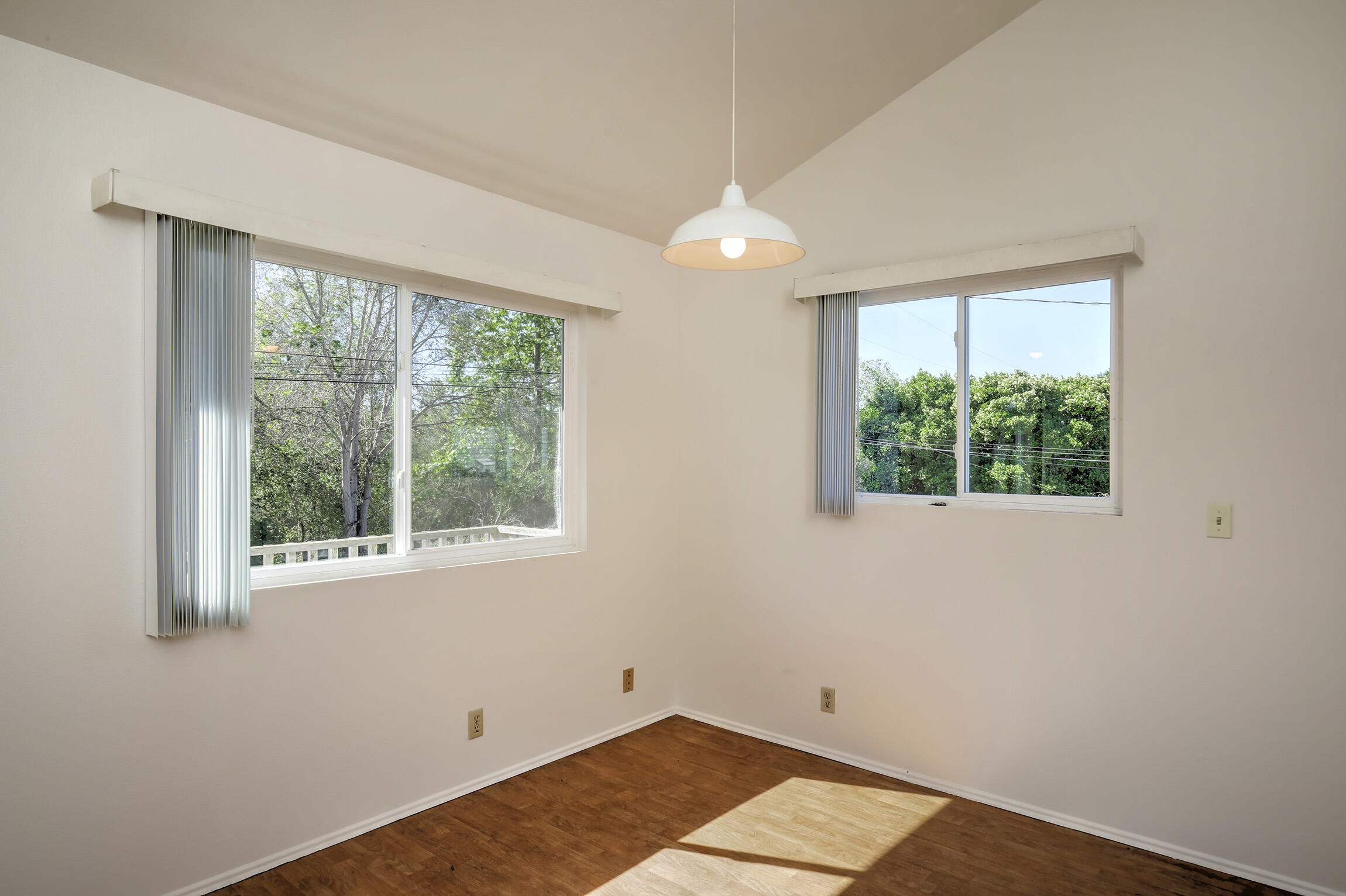 4873 Rhoads Avenue Goleta, CA 93111 - Photo 19 of 27 Upstairs dining