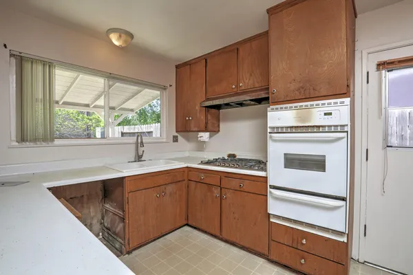 $1,499,000 | 4873 Rhoads Avenue, Goleta, CA 93111