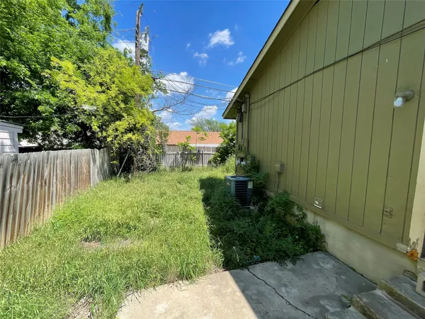 $1,395 | 2001 Magnolia Drive, Unit A, Round Rock, TX 78664