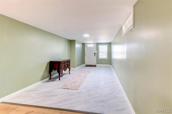 $199,900 | 8370 Orchard Avenue, University City, MO 63132