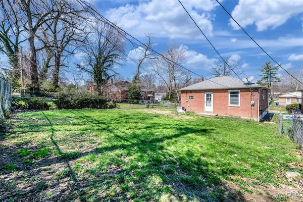 $199,900 | 8370 Orchard Avenue, University City, MO 63132