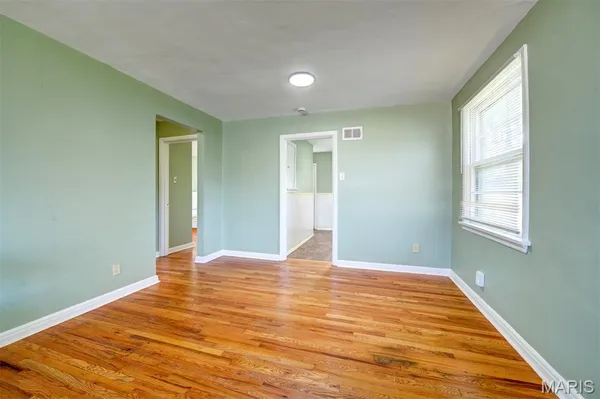 $199,900 | 8370 Orchard Avenue, University City, MO 63132