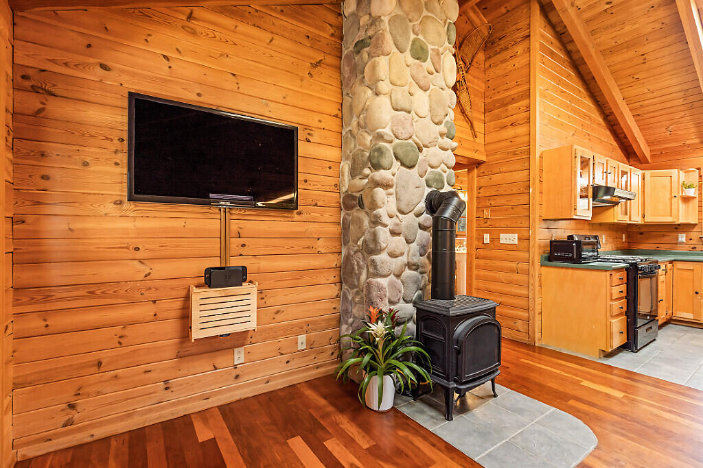 14 Beech Ridge Road Dresden, ME 04342 - Photo 2 of 62 02_BP5A2646_DxO_mls