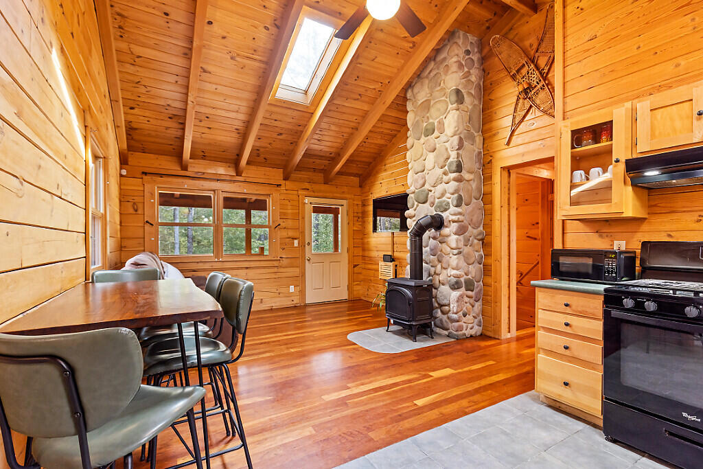 14 Beech Ridge Road Dresden, ME 04342 - Photo 5 of 62 05_BP5A2655_DxO_mls