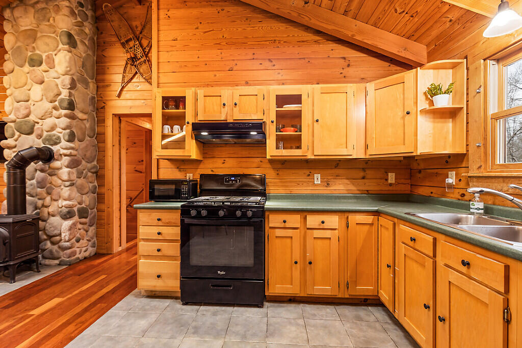 14 Beech Ridge Road Dresden, ME 04342 - Photo 6 of 62 06_BP5A2658_DxO_mls