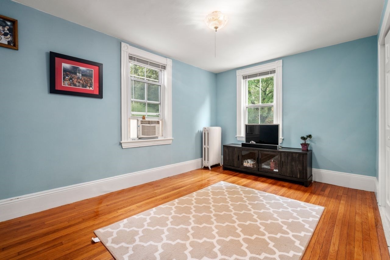 28 River Road Weston, MA 02493 - Photo 20 of 23 Gallery Image 20
