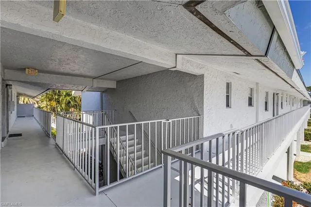 $4,495 | 4126 Belair Lane, Unit B10, Naples, FL 34103