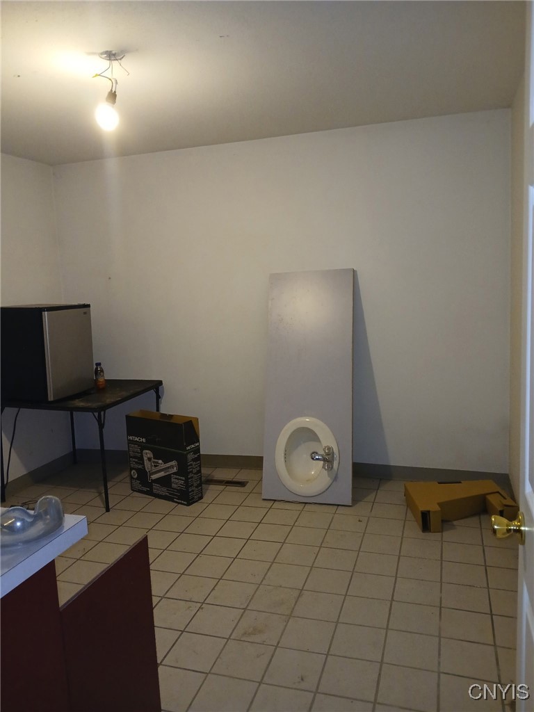 308 West Embargo Street Rome, NY 13440 - Photo 11 of 16