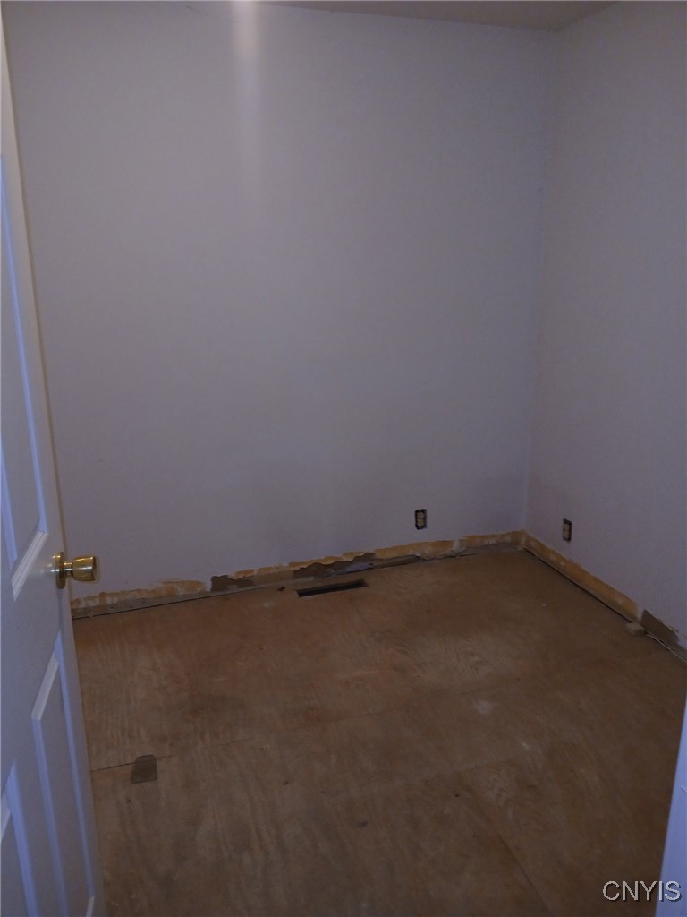 308 West Embargo Street Rome, NY 13440 - Photo 9 of 16