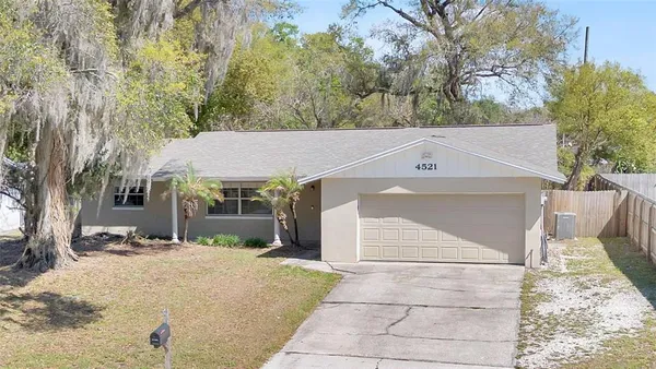 $2,495 | 4521 Conway Gardens Road, Orlando, FL 32806