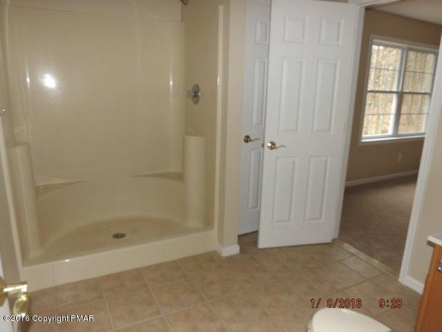 471 Cays Road Stroudsburg, PA 18360 - Photo 13 of 28 4thbath