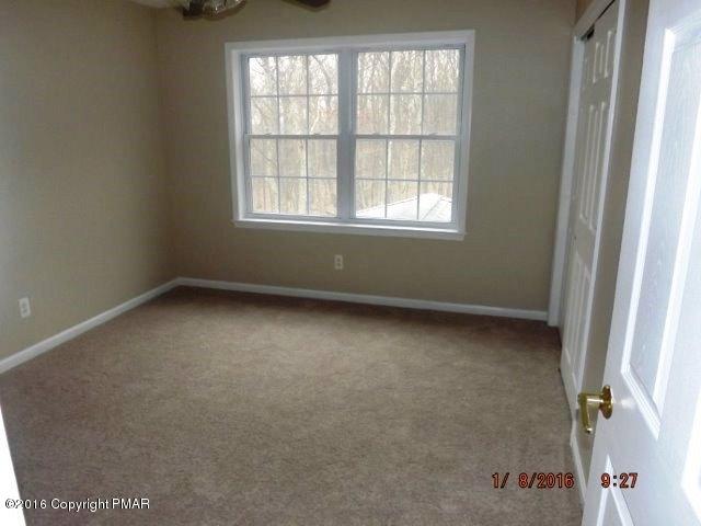 471 Cays Road Stroudsburg, PA 18360 - Photo 14 of 28 bed1