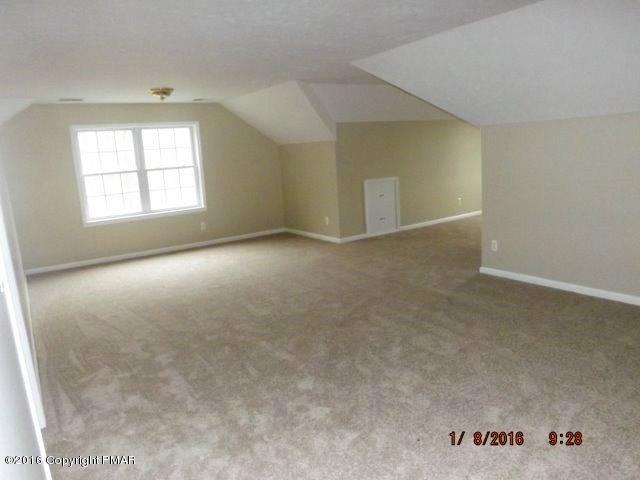 471 Cays Road Stroudsburg, PA 18360 - Photo 23 of 28 upperfamily