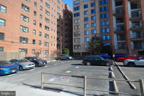 $289,900 | 3114 Wisconsin Avenue Northwest, Unit 202, Washington, DC 20016