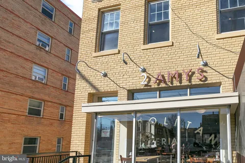 $289,900 | 3114 Wisconsin Avenue Northwest, Unit 202, Washington, DC 20016