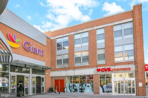 $289,900 | 3114 Wisconsin Avenue Northwest, Unit 202, Washington, DC 20016