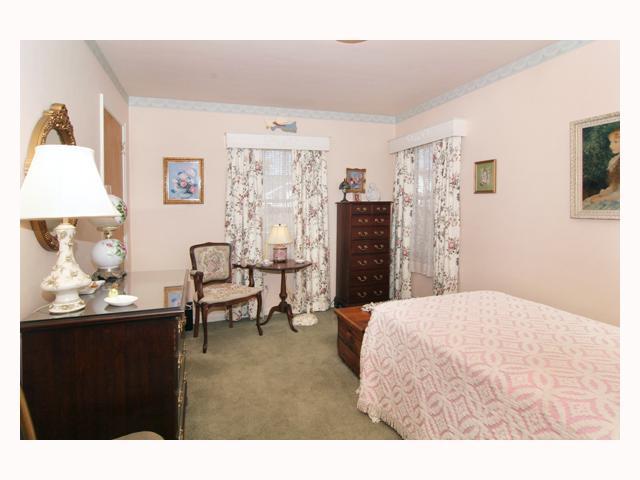 156 North Cassingham Road Columbus, OH 43209 - Photo 10 of 17