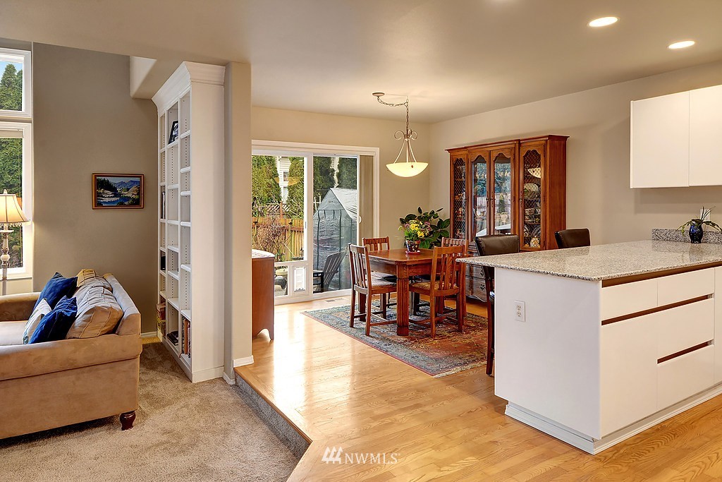 17539 110 Lane Southeast Renton, WA 98055 - Photo 8 of 18