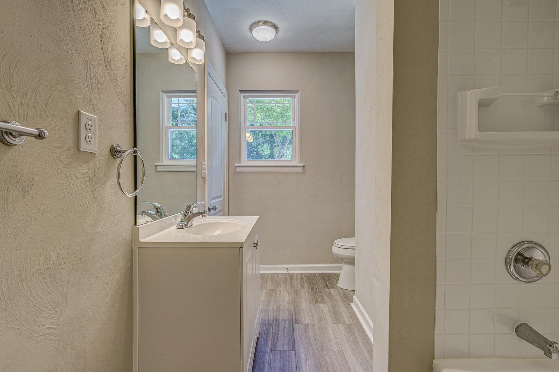 919 West Point Road Salem, VA 24153 - Photo 27 of 48 027-327267-919 West Point Road 027_82132