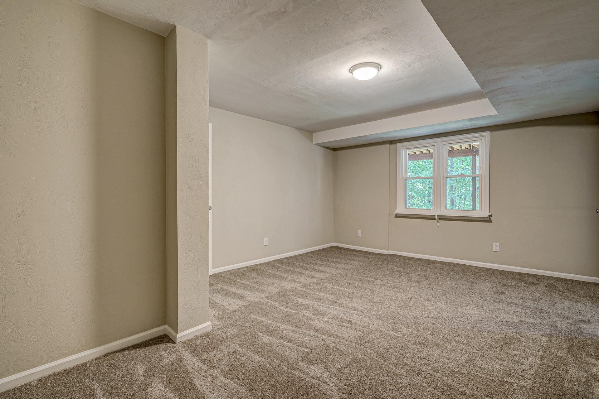 919 West Point Road Salem, VA 24153 - Photo 33 of 48 033-327267-919 West Point Road 033_82132