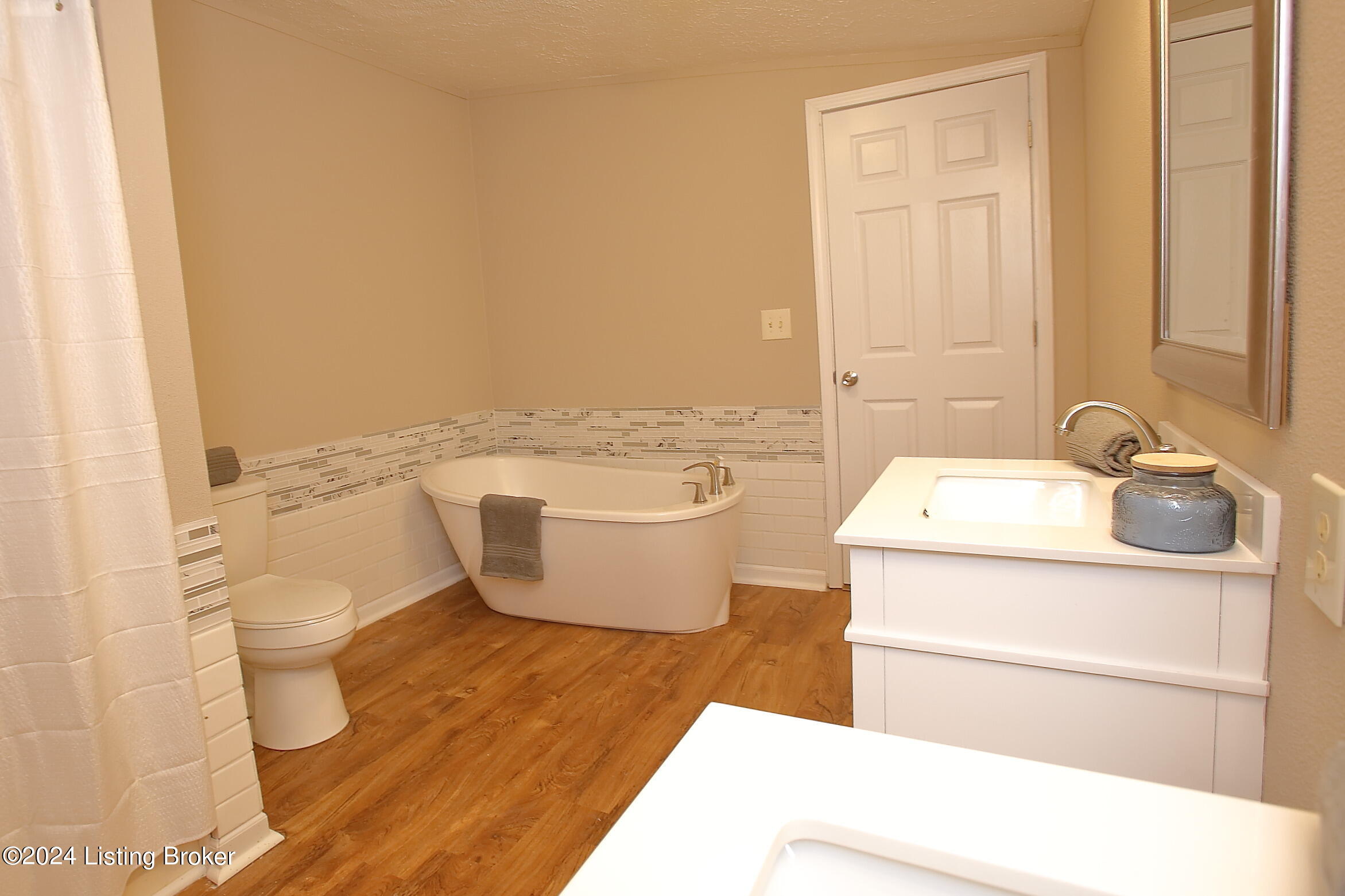 400 Goodlett Road Mount Eden, KY 40046 - Photo 23 of 38 Primary Bath