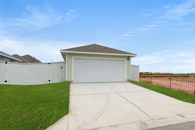 $261,130 | 3013 Winding Creek Road, Kyle, TX 78640