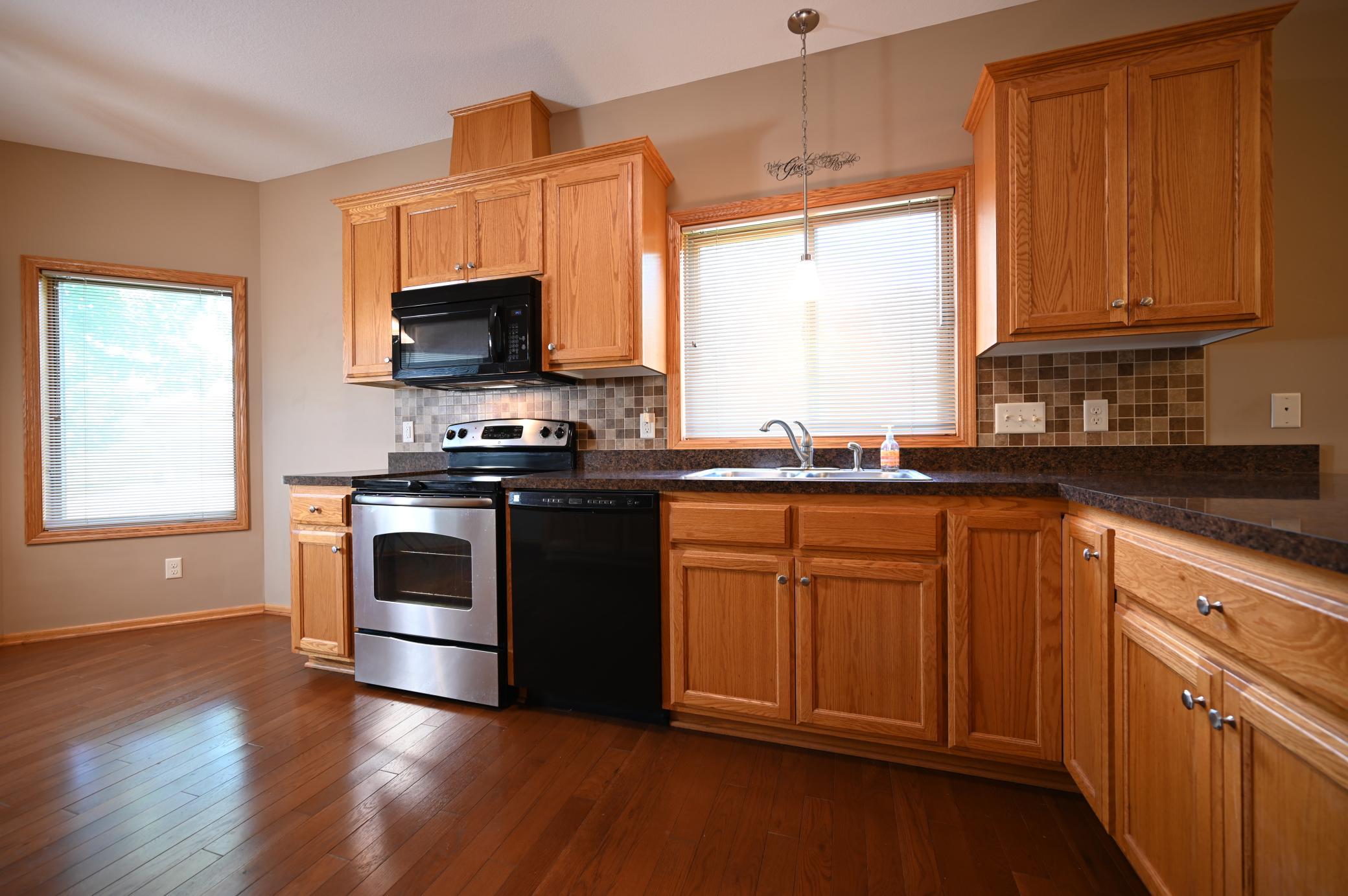 461 Roundhouse Street Shakopee, MN 55379 - Photo 6 of 21